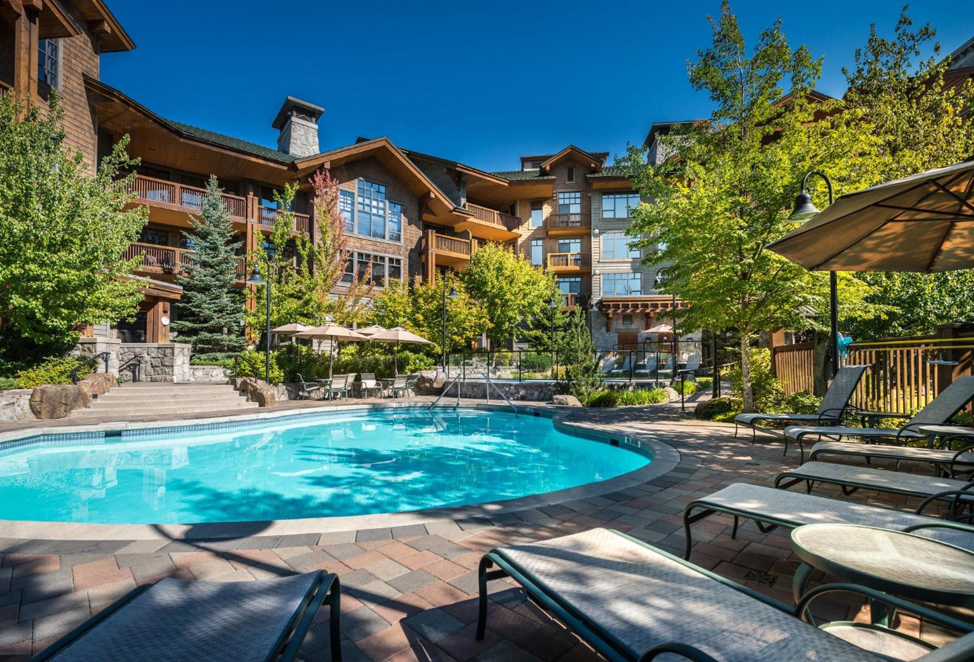 First Tracks Lodge Whistler Zewnętrze zdjęcie