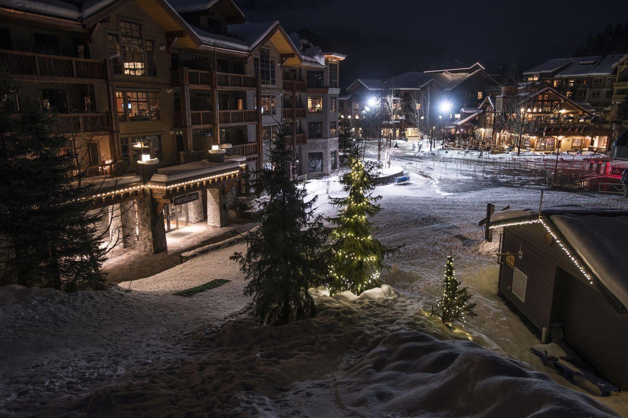 First Tracks Lodge Whistler Zewnętrze zdjęcie