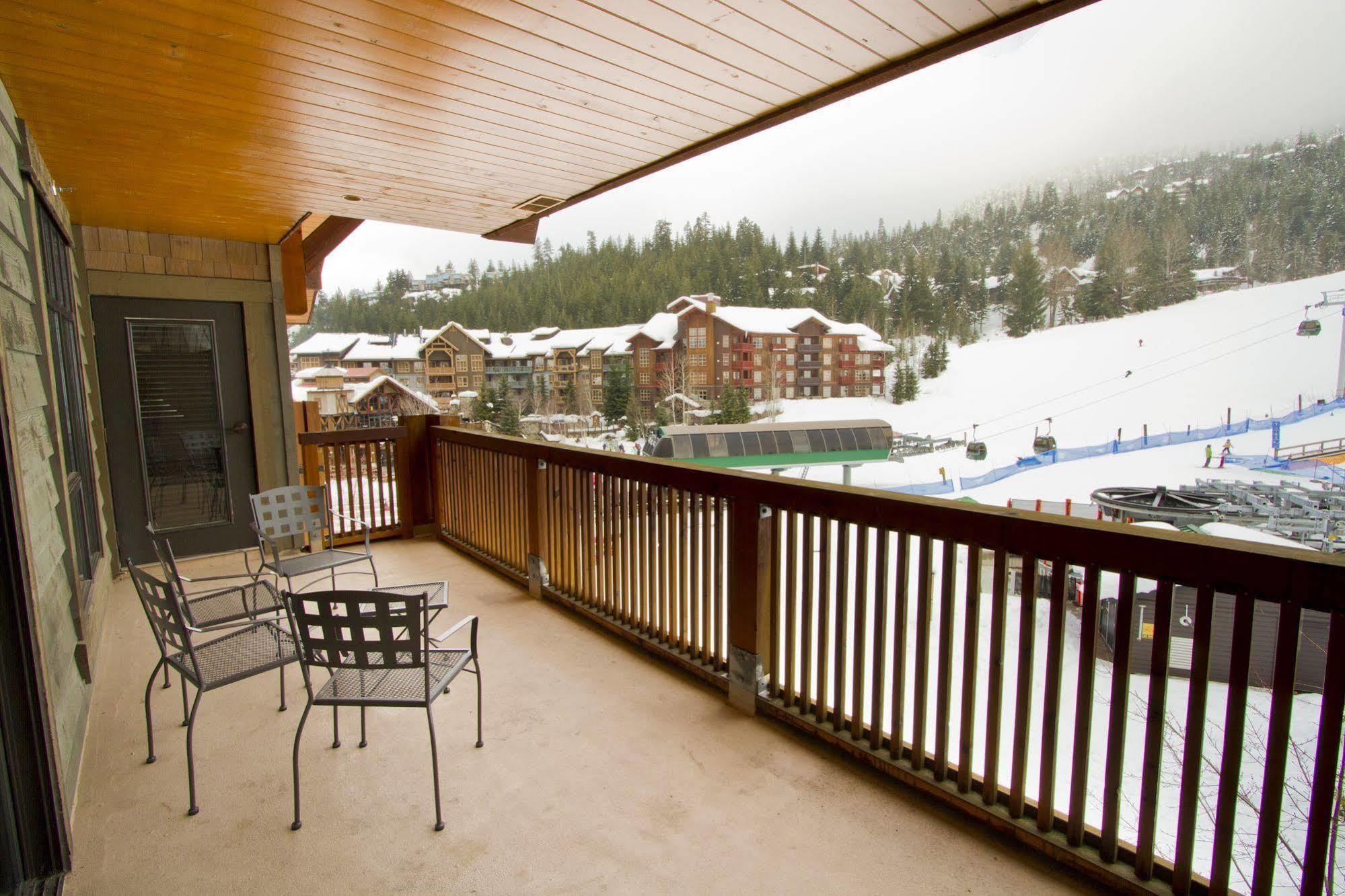 First Tracks Lodge Whistler Zewnętrze zdjęcie